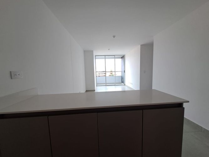 Apartamento de 3 alcobas en venta en Las Lomitas, Sabaneta, 79 m² · foto 3 de 24