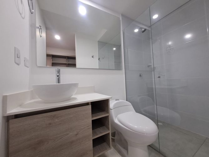 Apartamento de 3 alcobas en venta en Las Lomitas, Sabaneta, 79 m² · foto 20 de 24