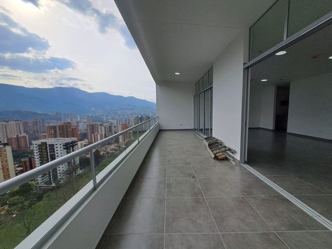 Apartamento de 3 alcobas en venta en Las Lomitas, Sabaneta, 79 m² · foto 24 de 24