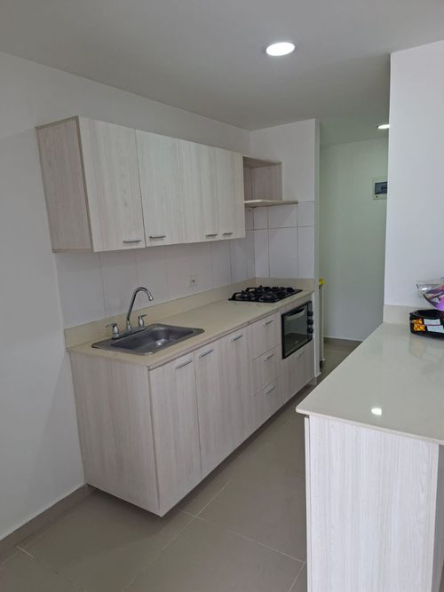 Apartamento de 3 alcobas en venta en Mayorca, Sabaneta, 65 m² · foto 3 de 18