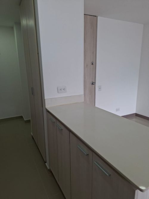 Apartamento de 3 alcobas en venta en Mayorca, Sabaneta, 65 m² · foto 4 de 18