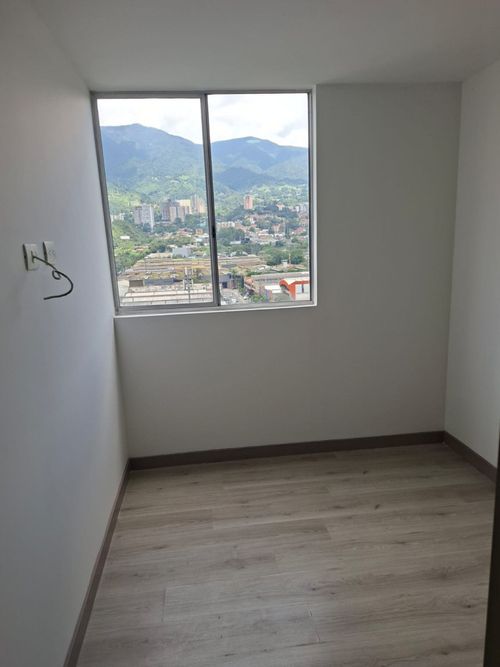 Apartamento de 3 alcobas en venta en Mayorca, Sabaneta, 65 m² · foto 13 de 18