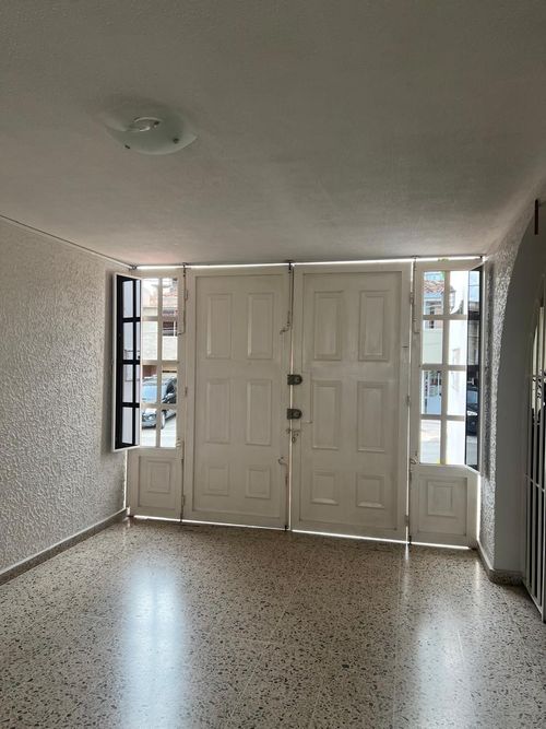 Casa de 4 alcobas en venta en Cañaveral, Floridablanca, 220 m² · foto 11 de 24