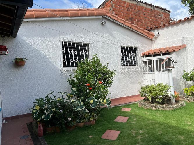 Casa de 4 alcobas en venta en Cañaveral, Floridablanca, 220 m² · foto 18 de 24
