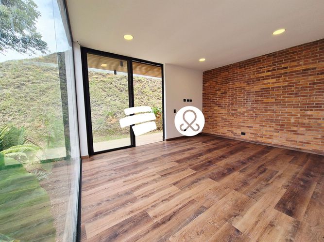 Casa de 4 alcobas en venta en Pantanillo, Envigado, 1886 m² · foto 12 de 24