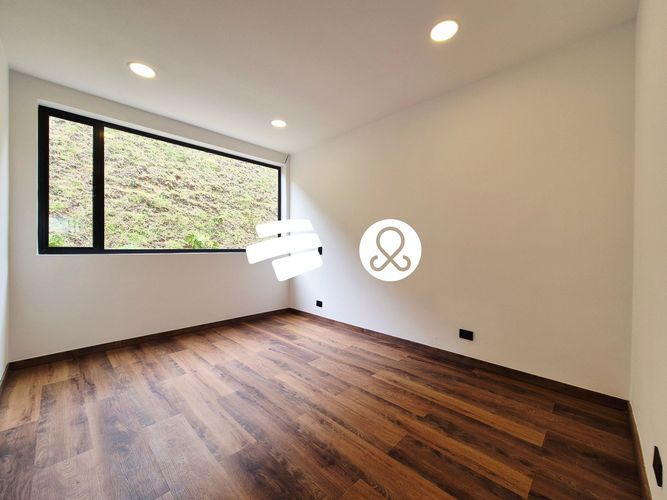 Casa de 4 alcobas en venta en Pantanillo, Envigado, 1886 m² · foto 18 de 24