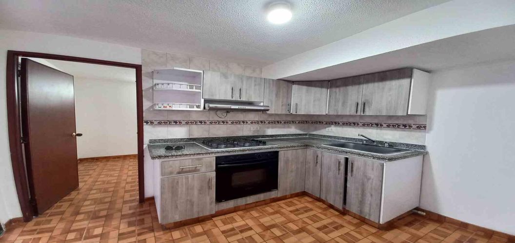 Casa de 4 alcobas en venta en Los Profesionales, Pereira, 88 m² · foto 7 de 19
