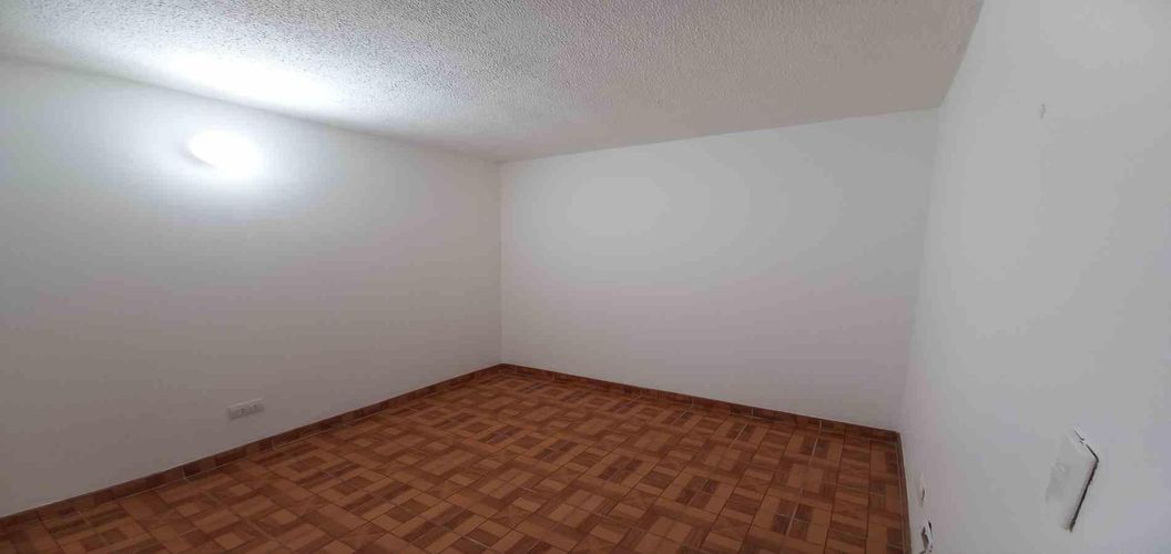 Casa de 4 alcobas en venta en Los Profesionales, Pereira, 88 m² · foto 8 de 19