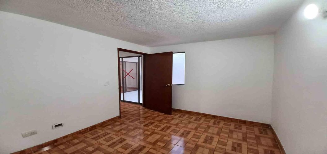Casa de 4 alcobas en venta en Los Profesionales, Pereira, 88 m² · foto 9 de 19