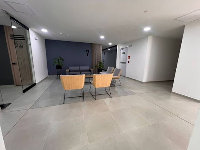 Consultorio en arriendo en Perpetuo Socorro, Medellín, 35 m² · foto 6 de 7