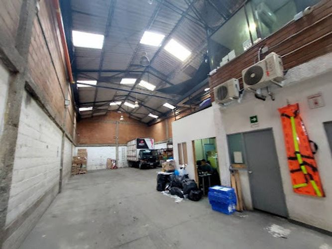 Bodega en arriendo en El Chagualo, Medellín, 500 m² · foto 3 de 10