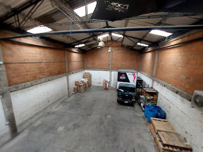 Bodega en arriendo en El Chagualo, Medellín, 500 m² · foto 7 de 10