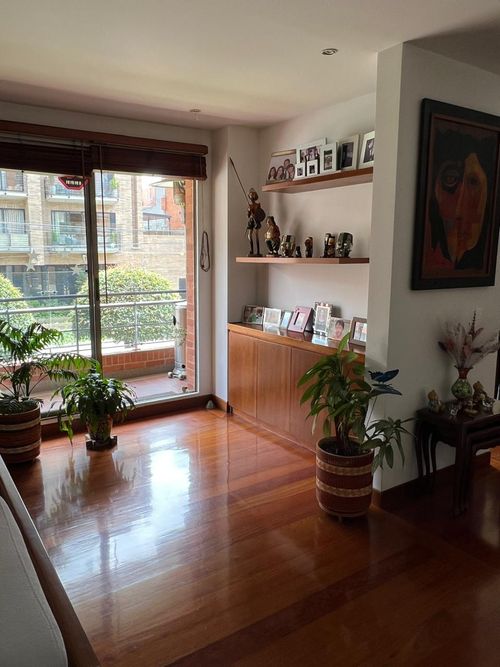 Apartamento de 4 alcobas en venta en San Patricio, Bogotá, 230 m² · foto 10 de 18