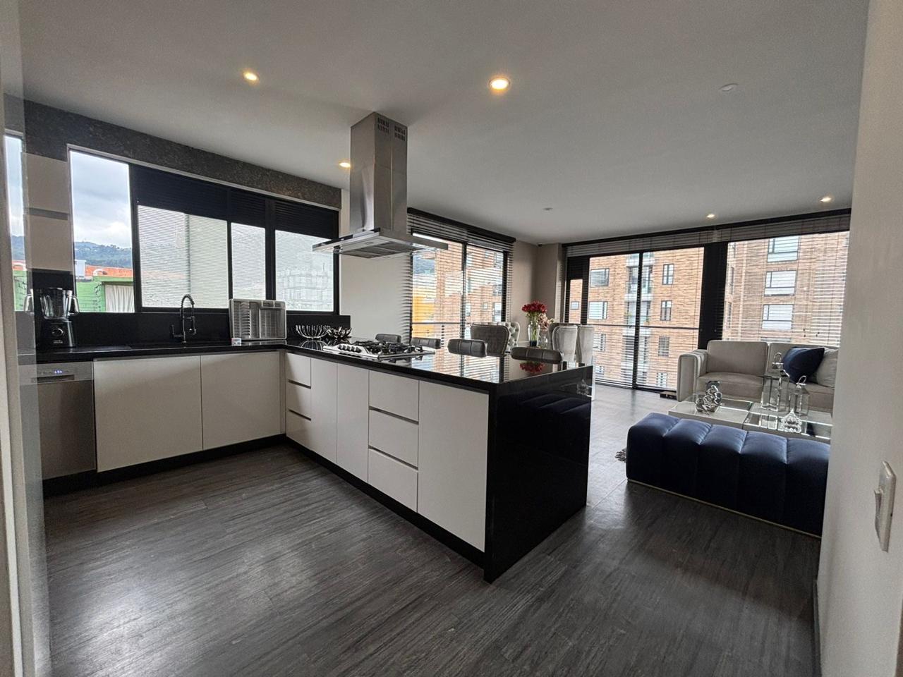 Apartamento en venta en Santa Paula, Bogotá · foto 3 de 23