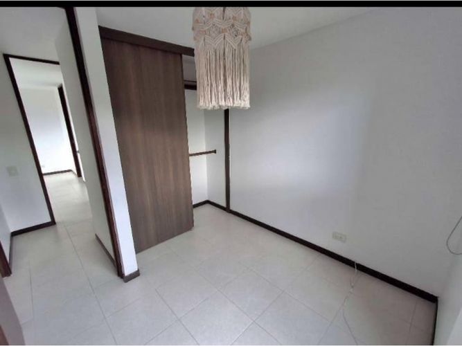 Apartamento de 2 alcobas en arriendo en El Poblado, Medellín, 74 m² · foto 8 de 18