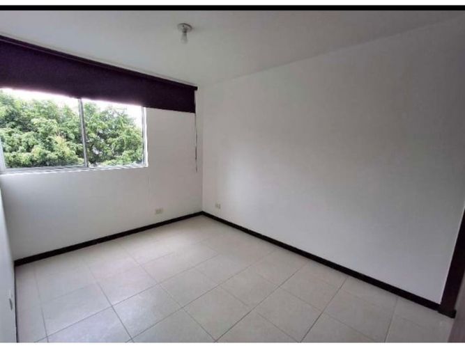 Apartamento de 2 alcobas en arriendo en El Poblado, Medellín, 74 m² · foto 10 de 18