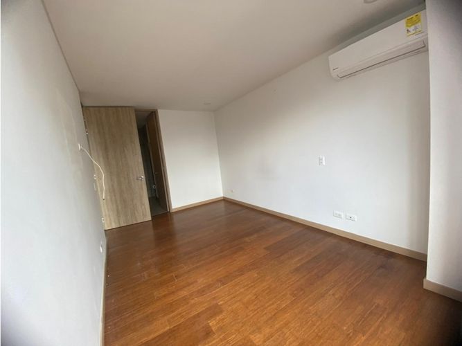 Apartamento de 2 alcobas en arriendo en El Poblado, Medellín, 72 m² · foto 7 de 24