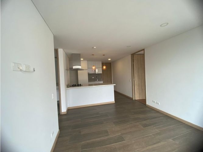 Apartamento de 2 alcobas en arriendo en El Poblado, Medellín, 72 m² · foto 14 de 24