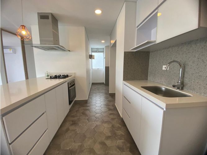Apartamento de 2 alcobas en arriendo en El Poblado, Medellín, 72 m² · foto 15 de 24