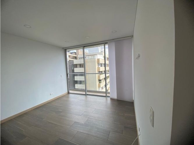 Apartamento de 2 alcobas en arriendo en El Poblado, Medellín, 72 m² · foto 22 de 24