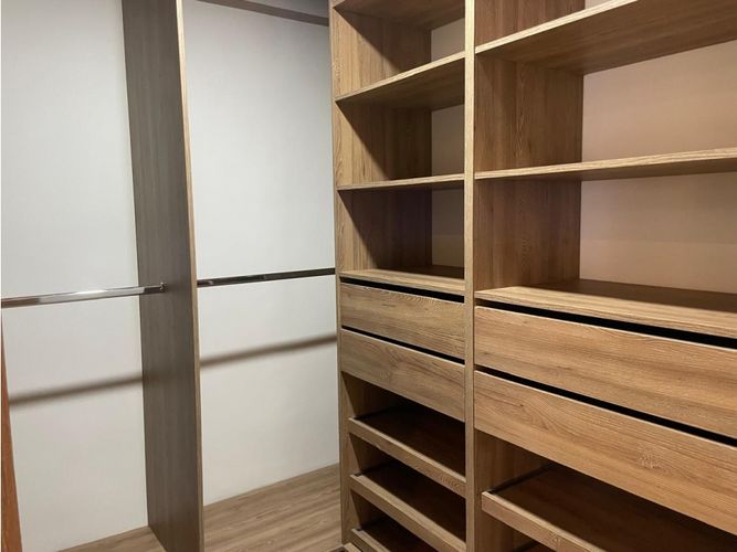 Apartamento de 3 alcobas en venta en Las Palmas, Medellín, 262 m² · foto 13 de 24