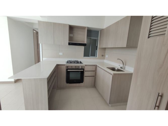 Apartamento de 3 alcobas en arriendo en El Porvenir, Rionegro, 80 m² · foto 3 de 16