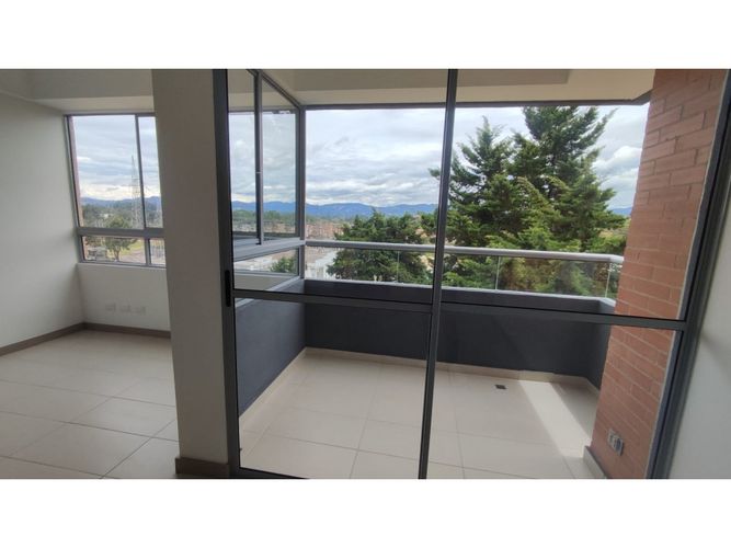 Apartamento de 3 alcobas en arriendo en Santa Ana, Rionegro, 82 m² · foto 2 de 17