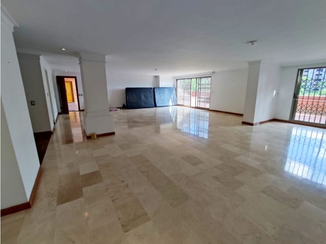 Apartamento de 3 alcobas en venta en Las Palmas, Medellín, 154 m² · foto 14 de 24