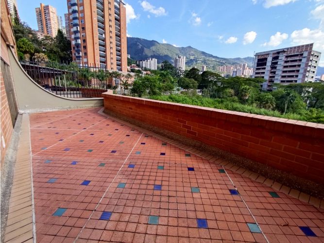 Apartamento de 3 alcobas en venta en Las Palmas, Medellín, 154 m² · foto 24 de 24