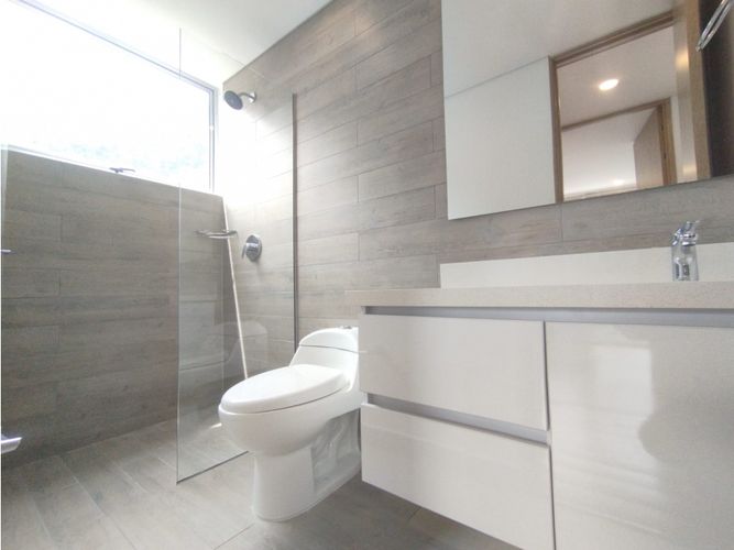 Apartamento de 2 alcobas en arriendo en El Diamante No. 2, Medellín, 74 m² · foto 11 de 13