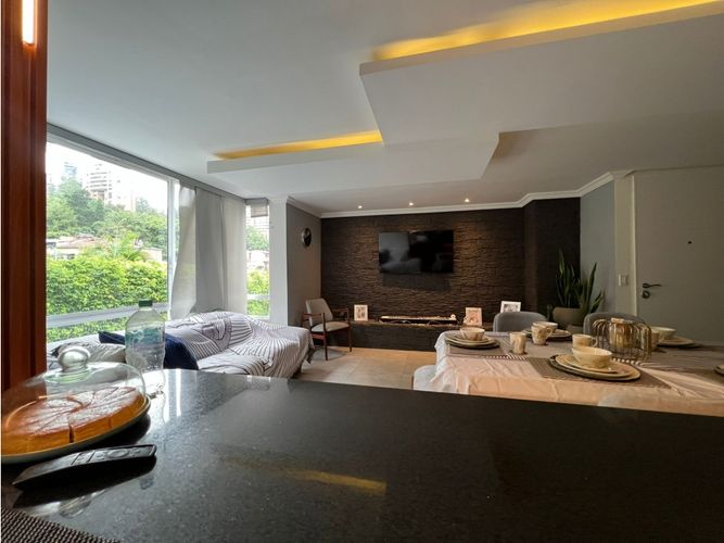 Apartamento de 4 alcobas en arriendo en El Poblado, Medellín, 130 m² · foto 2 de 24
