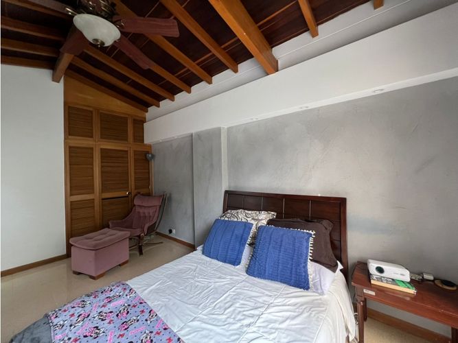 Apartamento de 4 alcobas en arriendo en El Poblado, Medellín, 130 m² · foto 19 de 24
