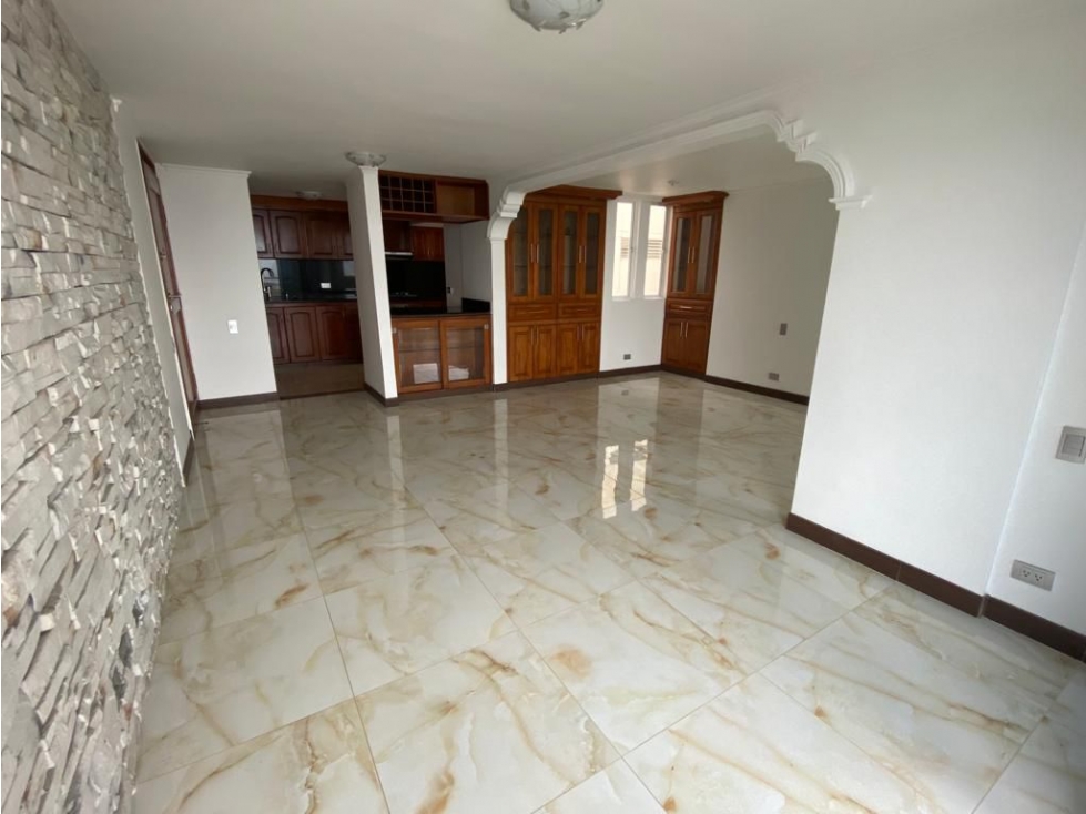 Apartamento en arriendo en Las Palmas, Medellín · foto 2 de 20