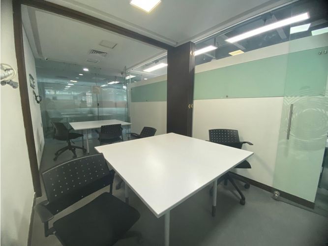 Oficina en arriendo en La Candelaria, Medellín, 509 m² · foto 17 de 24