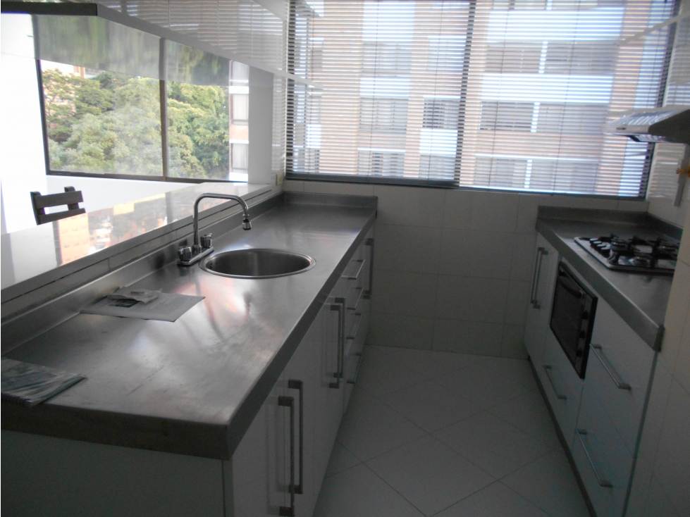 Apartamento en arriendo en Milla De Oro, Medellín · foto 6 de 21