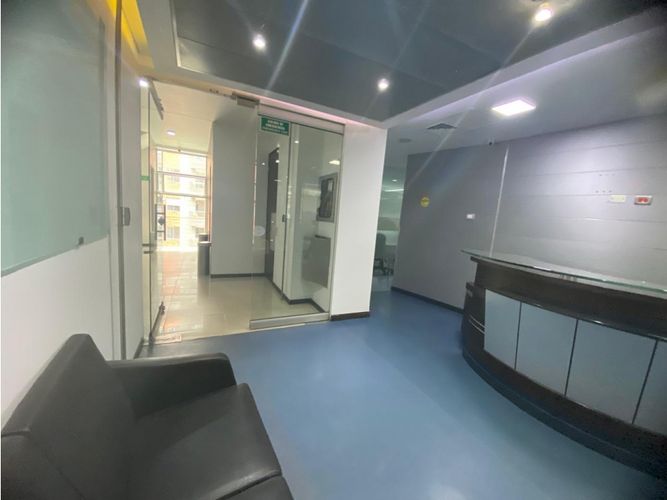 Oficina en arriendo en La Candelaria, Medellín, 509 m² · foto 21 de 24