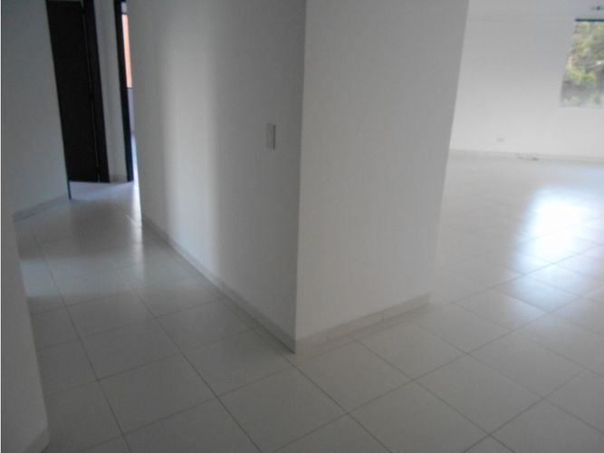 Apartamento en arriendo en Milla De Oro, Medellín · foto 10 de 21
