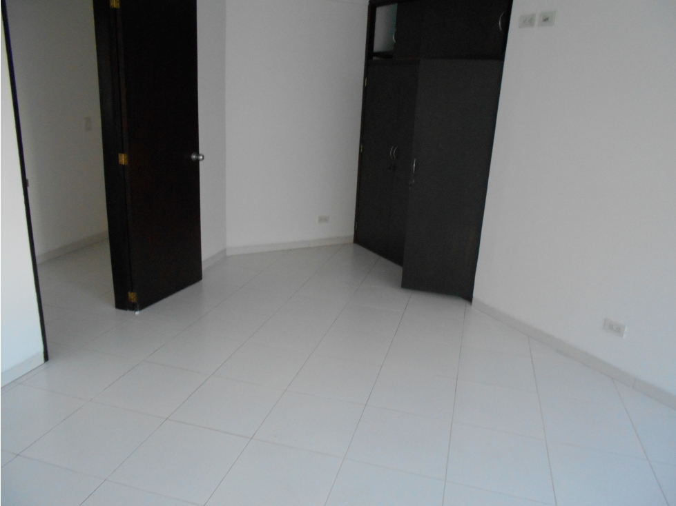 Apartamento en arriendo en Milla De Oro, Medellín · foto 12 de 21