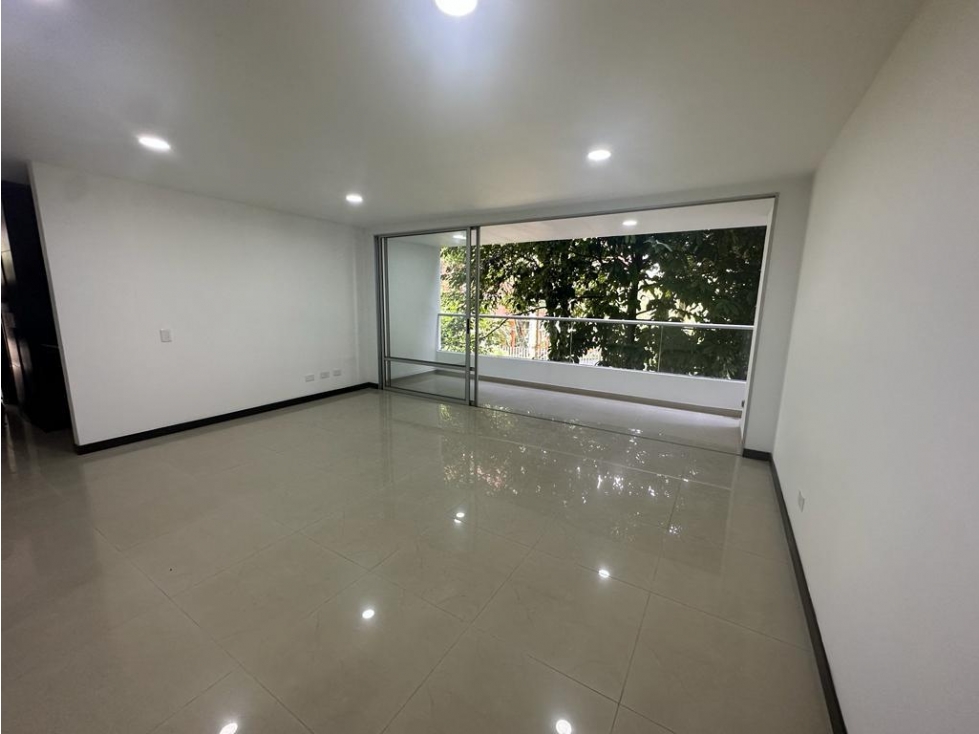 3BR Apartment in Milla de Oro (110 m²)