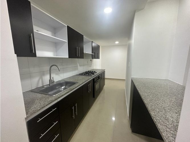 Apartamento en arriendo en Milla De Oro, Medellín · foto 8 de 22