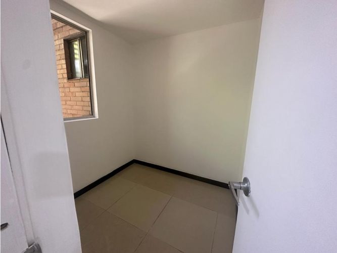 Apartamento en arriendo en Milla De Oro, Medellín · foto 11 de 22