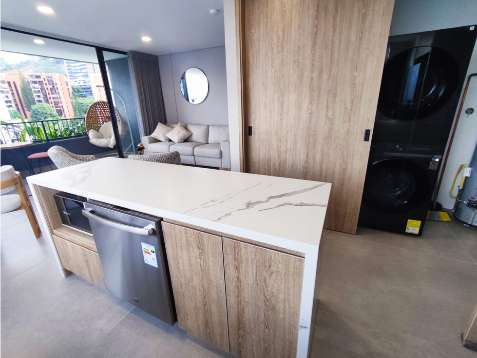 Apartamento en arriendo en Castropol, Medellín · foto 7 de 24