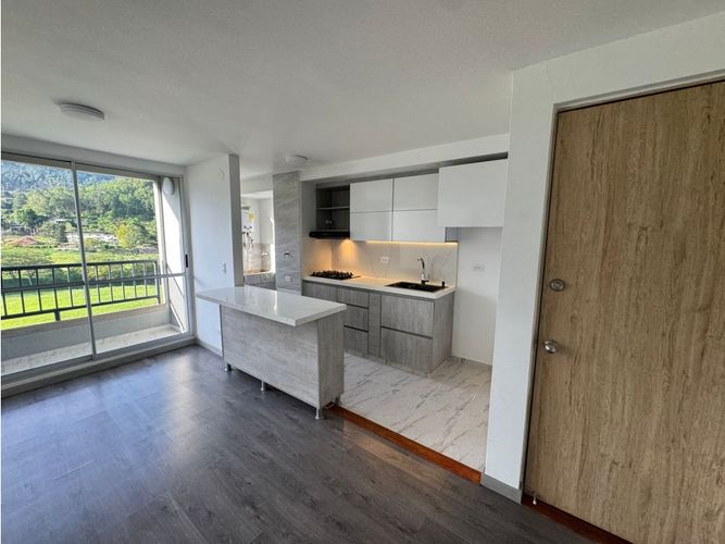 Apartamento de 2 alcobas en venta en Bello, 55 m² · foto 3 de 18