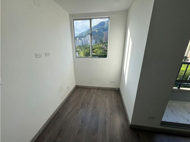 Apartamento de 2 alcobas en venta en Bello, 55 m² · foto 8 de 18
