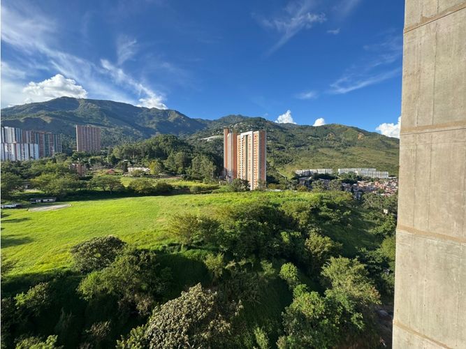 Apartamento de 2 alcobas en venta en Bello, 55 m² · foto 9 de 18