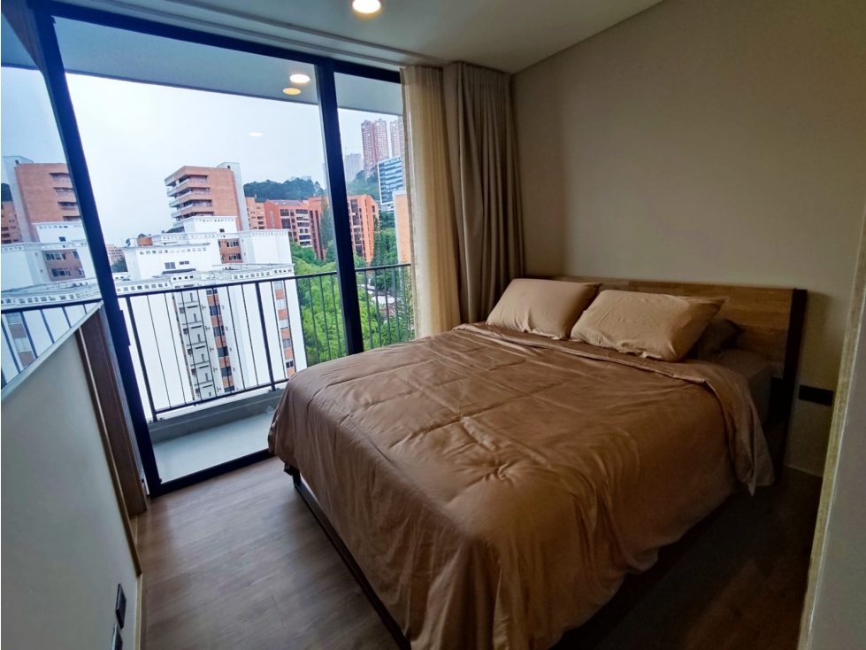 Apartamento en arriendo en Castropol, Medellín · foto 18 de 24