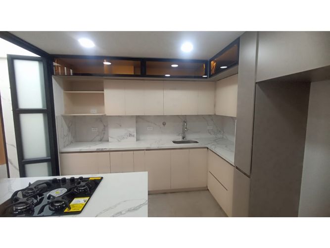 Casa de 4 alcobas en venta en Gualanday, Rionegro, 168 m² · foto 6 de 19