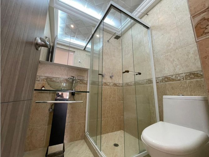 Apartamento de 3 alcobas en venta en Castropol, Medellín, 160 m² · foto 10 de 22