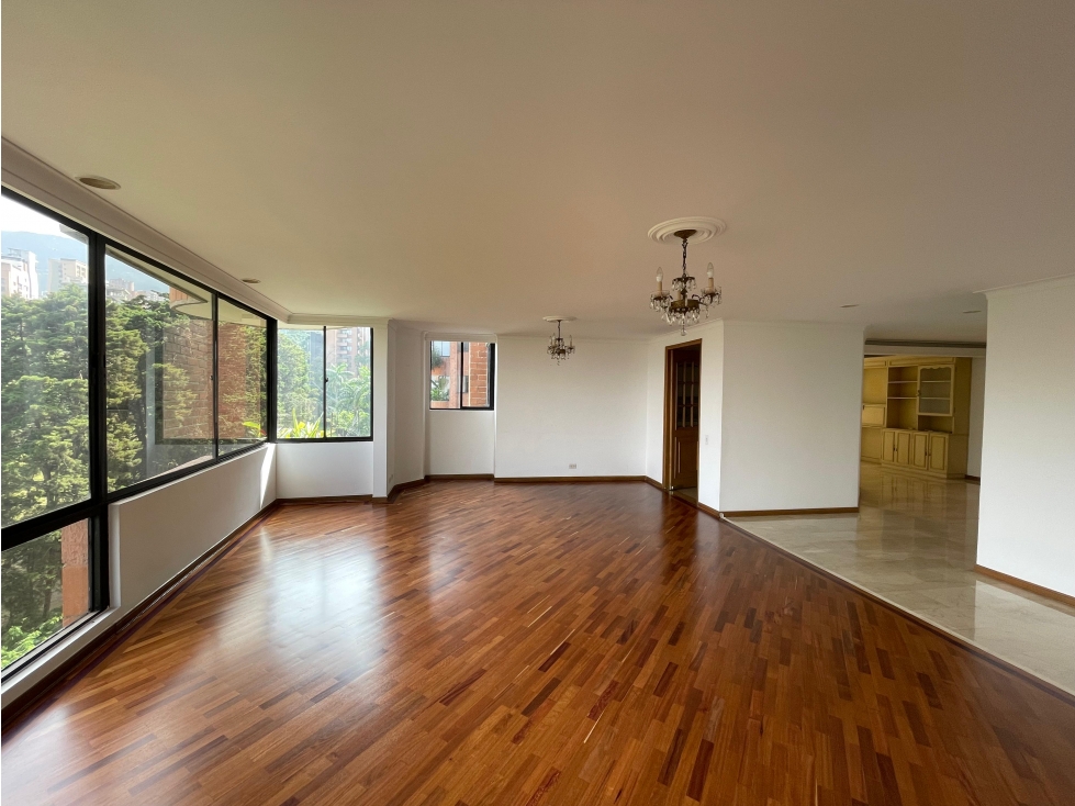 Apartamento de 3 alcobas en arriendo en Santa María De Los Ángeles, Medellín, 160 m² · foto 2 de 15