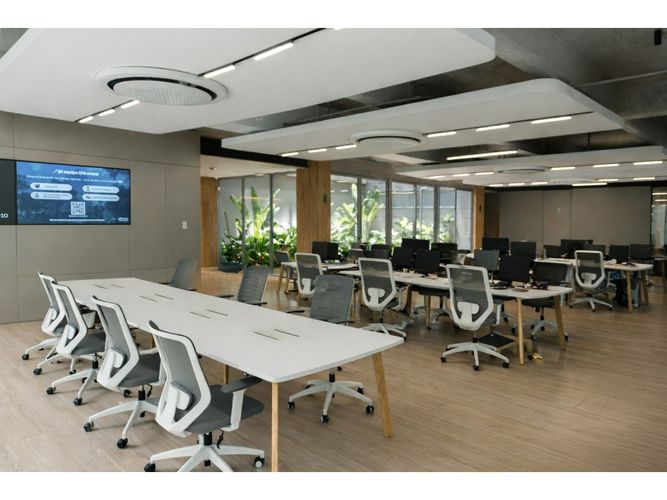 Oficina en arriendo en El Velodromo, Medellín, 270 m² · foto 8 de 24